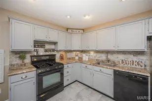 1528 Coachway Ln, Hazelwood, MO 63042 - Photo 5