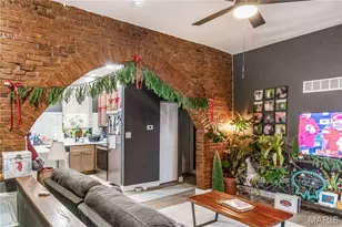 2211 Menard St, Saint Louis, MO 63104 - Photo 9