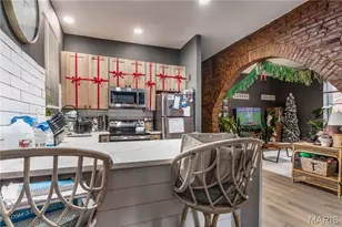 2211 Menard St, Saint Louis, MO 63104 - Photo 5