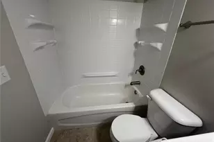 1107 Mariedale Ct, Kirkwood, MO 63122 - Photo 5