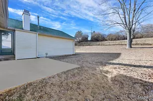 11955 Red Barn Ct, Florissant, MO 63033 - Photo 25