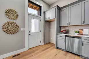 1000 Barton St, Saint Louis, MO 63104 - Photo 21