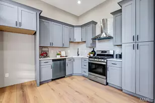 1000 Barton St, Saint Louis, MO 63104 - Photo 17