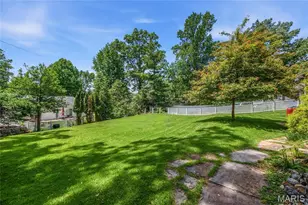 744 Bergerac Dr, Saint Louis, MO 63141 - Photo 23