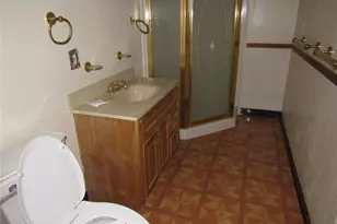 42 Harneywold Dr, Saint Louis, MO 63136 - Photo 11