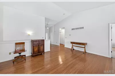 912 Waterford Villas Court, Lake Saint Louis, MO 63367 - Photo 9