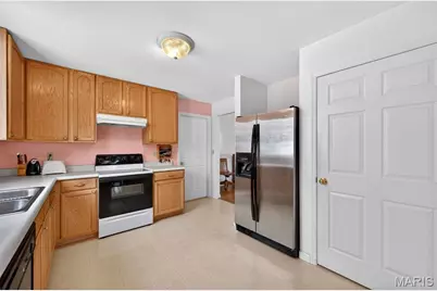 912 Waterford Villas Court, Lake Saint Louis, MO 63367 - Photo 13