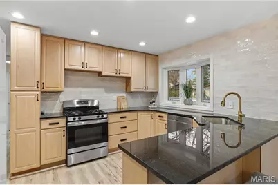 750 Burwick Terrace, Manchester, MO 63021 - Photo 9