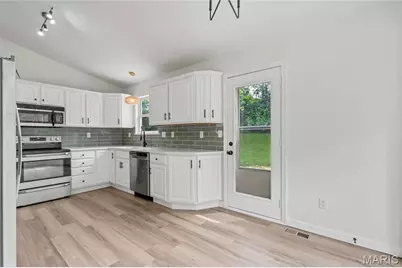802 Notre Dame Drive, O'Fallon, MO 63366 - Photo 11
