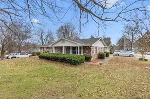 864 Strawberry Ln, Jackson, MO 63755 - Photo 3