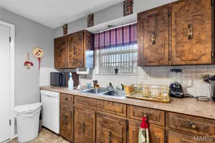 864 Strawberry Ln, Jackson, MO 63755 - Photo 11