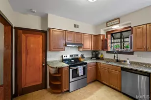 6753 Oleatha Ave, Saint Louis, MO 63139 - Photo 11