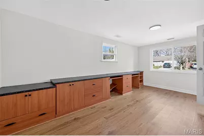 8408 Engler Avenue, Saint John, MO 63114 - Photo 17