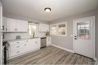 10081 Thorpe Avenue, Saint Louis, MO 63114 - Photo 23