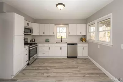 10081 Thorpe Avenue, Saint Louis, MO 63114 - Photo 19