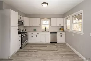 10081 Thorpe Ave, Saint Louis, MO 63114 - Photo 19