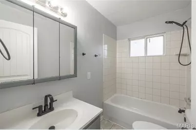 450 Hillcrest Drive, Bourbon, MO 65441 - Photo 5