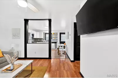 4695 Primm Street, Saint Louis, MO 63116 - Photo 3