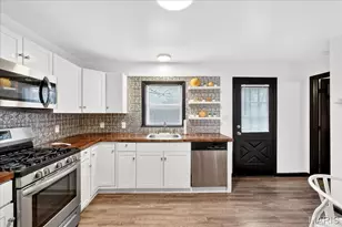 4695 Primm St, Saint Louis, MO 63116 - Photo 7