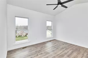 152 Canyon Creek Cir, Moscow Mills, MO 63362 - Photo 13