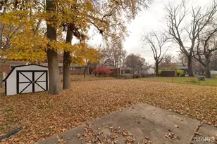 7274 Tannoia Dr, Hazelwood, MO 63042 - Photo 35