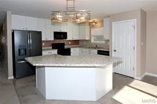 200 Brookview Way Ct, O'Fallon, MO 63366 - Photo 7