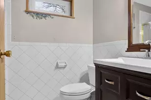 1704 Marsha Ln, Maryland Heights, MO 63043 - Photo 29