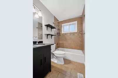 1704 Marsha Lane, Maryland Heights, MO 63043 - Photo 21