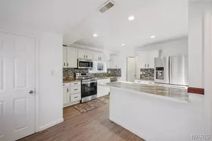 210 Horn Ave, Saint Louis, MO 63125 - Photo 17