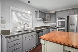 4325 Tanglebrook Dr, Black Jack, MO 63033 - Photo 7