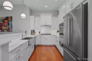 8025 Maryland Ave, Clayton, MO 63105 - Photo 13