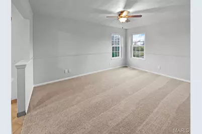 5655 Chalet Hill Drive, Saint Louis, MO 63129 - Photo 9