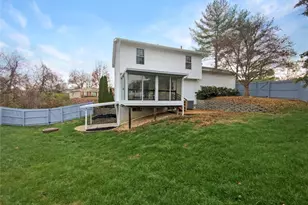 5655 Chalet Hill Dr, Saint Louis, MO 63129 - Photo 5