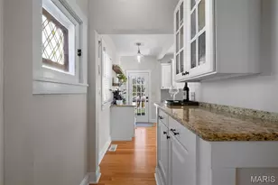 716 N Kirkwood Rd, Kirkwood, MO 63122 - Photo 9