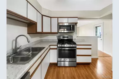 8414 Pilot Court, Saint Louis, MO 63123 - Photo 9