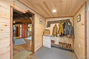 10042 Broken Rd, Potosi, MO 63664 - Photo 15