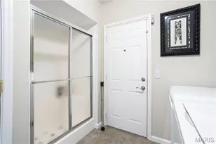 5556 Milburn Rd, Oakville, MO 63129 - Photo 15