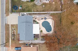 5556 Milburn Rd, Oakville, MO 63129 - Photo 43