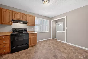 12119 El Camara Dr, Florissant, MO 63033 - Photo 9