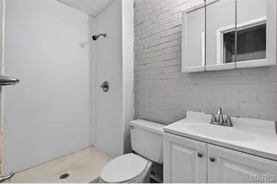 2405 Buttonwood Court, Florissant, MO 63031 - Photo 21