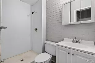 2405 Buttonwood Ct, Florissant, MO 63031 - Photo 21