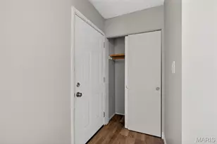 2405 Buttonwood Ct, Florissant, MO 63031 - Photo 9