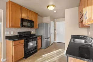 443 Angelique Pl, Saint Charles, MO 63303 - Photo 9