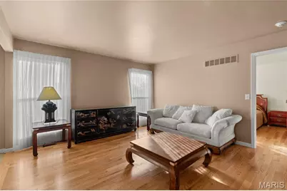 443 Angelique Place, Saint Charles, MO 63303 - Photo 5