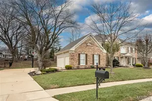 15831 Barons Way Dr, Chesterfield, MO 63017 - Photo 31