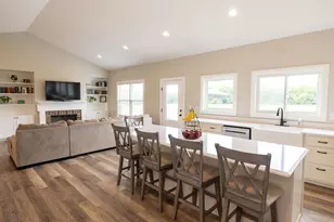 27650 Iowa Rd, Perry, MO 63462 - Photo 9