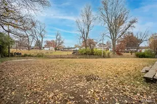 8 Winners Cir, Florissant, MO 63033 - Photo 29