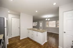 8 Winners Cir, Florissant, MO 63033 - Photo 11