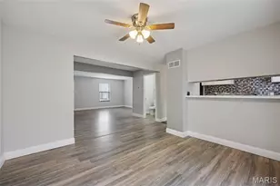 1911 Suns Up Ct, Florissant, MO 63031 - Photo 9