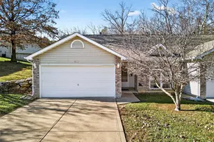 933 Blumhoff Rd, Wentzville, MO 63385 - Photo 1